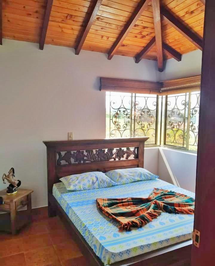Casa Campestre Frente Acuarela -Mesa De Los Santos La Granja Exteriör bild